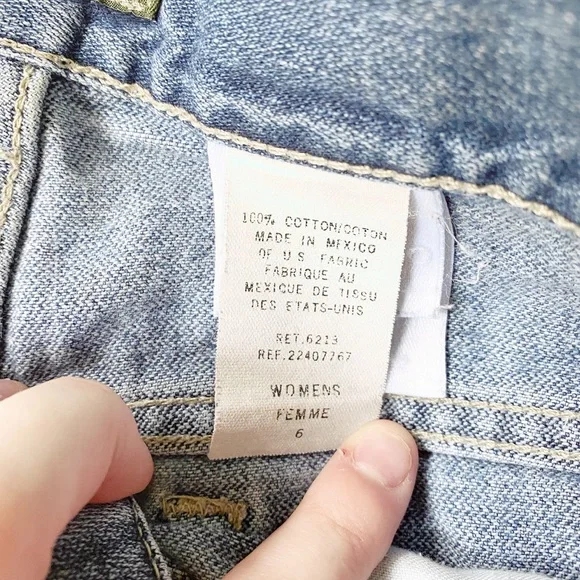 eddie bauer distressed denim shorts✨ - Picture 4 of 4